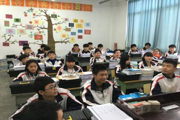 簡陽市平泉高級職業(yè)中學