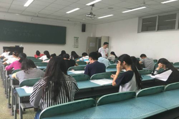 中區(qū)振興中等職業(yè)學(xué)校