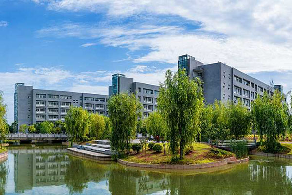 重慶職高學(xué)院招生