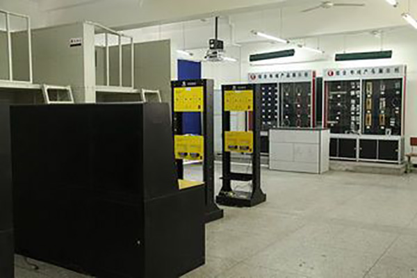 成都市財貿(mào)職業(yè)高級中學