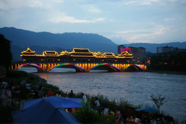 雅安職業(yè)學(xué)校有哪些