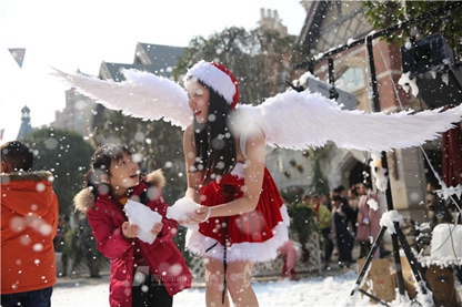 成都航空旅游職業(yè)學校-圣誕狂歡