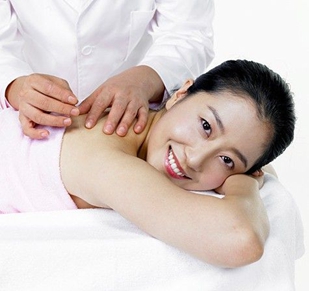 成都中醫(yī)藥大學(xué)針灸學(xué)校