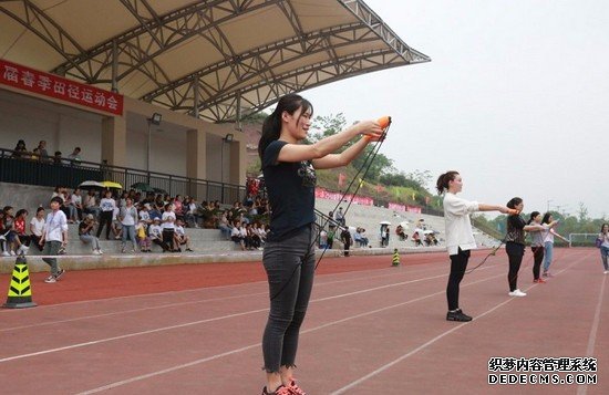 重慶市護(hù)理職業(yè)學(xué)院學(xué)費(fèi)是多少錢及收費(fèi)標(biāo)準(zhǔn)