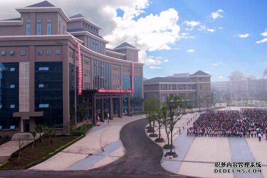 重慶市醫(yī)藥衛(wèi)生學(xué)校寢室宿舍條件與學(xué)校食堂環(huán)境