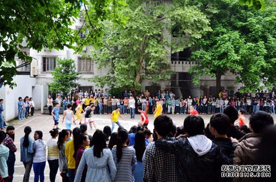 重慶市衛(wèi)生技工學(xué)校地址在哪里