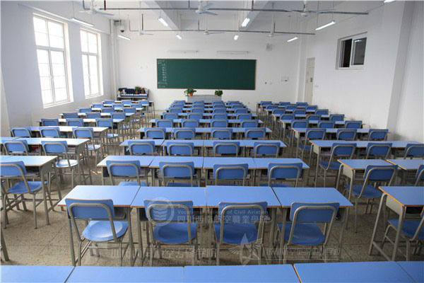 四川西南航空職業(yè)學(xué)院環(huán)境