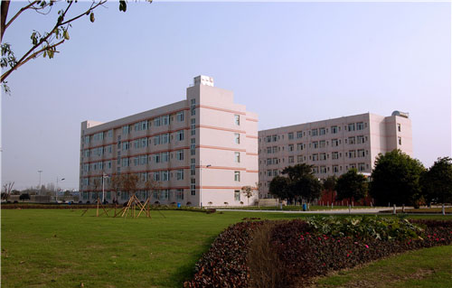 四川礦產(chǎn)機電技師學(xué)院