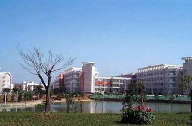 成都大學(xué)