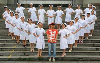 聚焦丨男護士成為醫(yī)院搶手