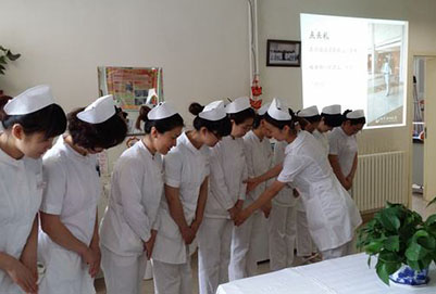 2025年遵義衛(wèi)校涉外護(hù)理專業(yè)前景