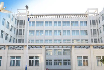 郫縣衛(wèi)校護(hù)理專業(yè)學(xué)費(fèi)貴嗎