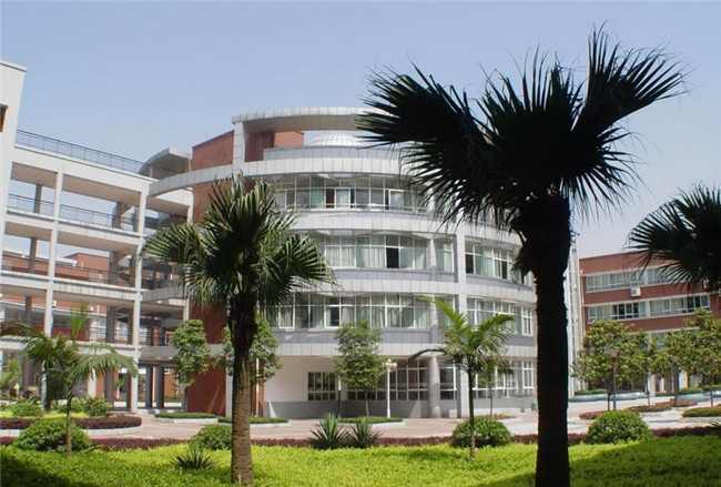 2025年重慶市龍門浩職業(yè)中學校招生簡章