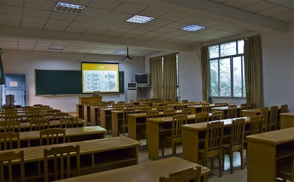 重慶望江工業(yè)有限公司技工學(xué)校招生簡(jiǎn)章