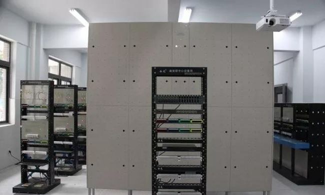 成都蜀興職業(yè)中學(xué)綜合布線實訓(xùn)室