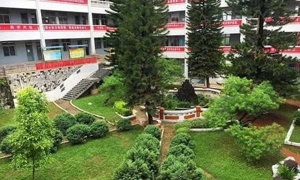 云南三鑫職業(yè)技術(shù)學院學校環(huán)境