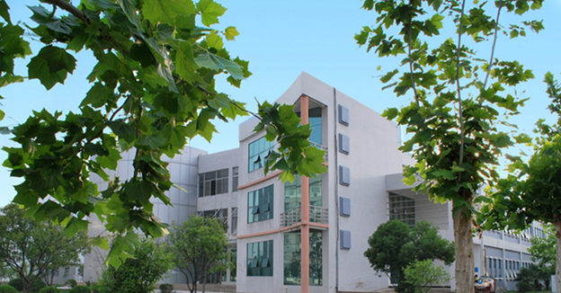 重慶市萬(wàn)能汽修學(xué)校汽車維修與檢測(cè)專業(yè)招生