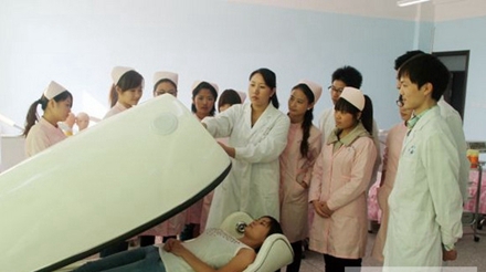 資陽衛(wèi)生學(xué)校