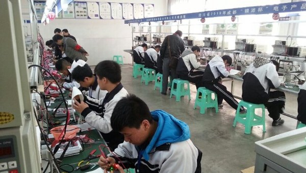 四川省崇州市職業(yè)中專(zhuān)學(xué)校電子技術(shù)應(yīng)用專(zhuān)業(yè)