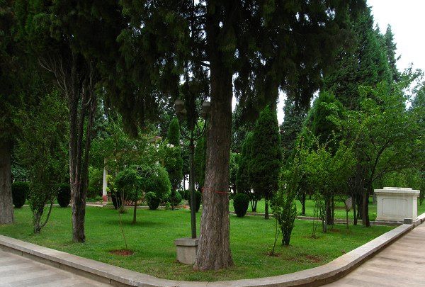 云南農業(yè)職業(yè)技術學院夏日花園