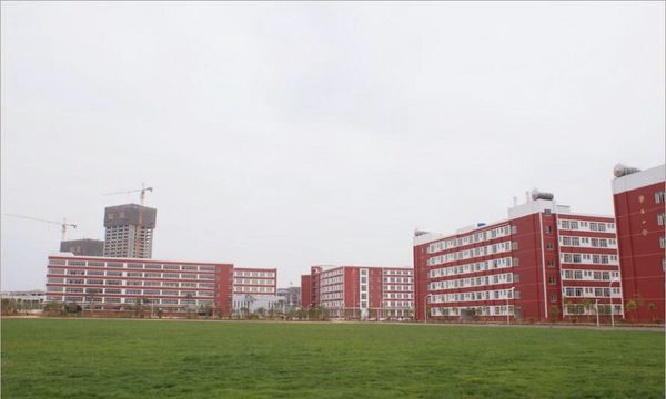 曲靖高級(jí)技工學(xué)校校園風(fēng)光