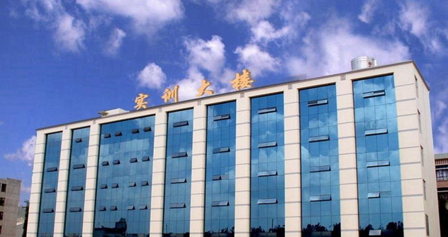 云南機(jī)電職業(yè)技術(shù)學(xué)院汽車技術(shù)服務(wù)與營(yíng)銷專業(yè)