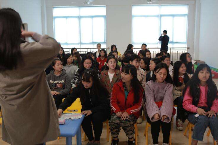 女生報(bào)讀四川幼師學(xué)校怎么樣呢?