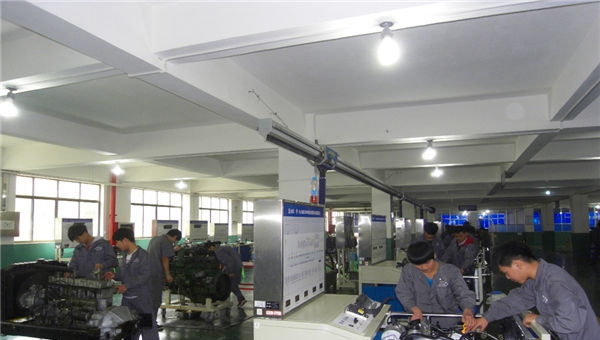 貴州電子信息技師學(xué)院(貴州電子信息高級技工學(xué)校)汽車維修與裝飾專業(yè)介紹