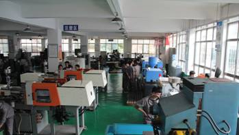 貴州電子信息技師學(xué)院(貴州電子信息高級技工學(xué)校)國家級重點專業(yè)：模具設(shè)計與制造中心專業(yè)介紹