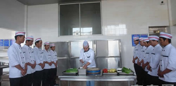 蒙自市職業(yè)高級(jí)中學(xué)烹飪專業(yè)