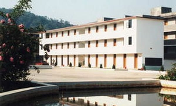 易門縣職業(yè)高級中學(xué)學(xué)校景色（1）