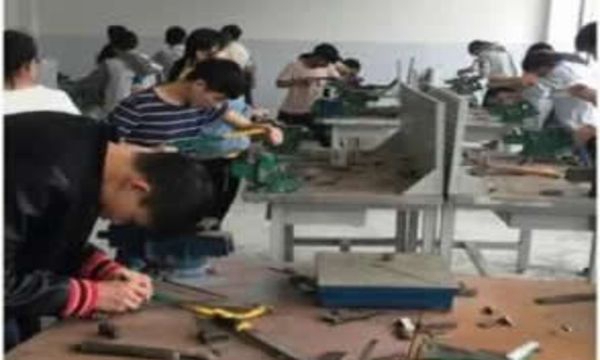 機械制造與技術(shù)專業(yè)