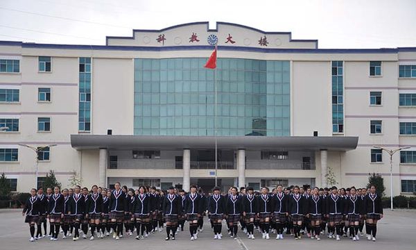 云南省曲靖幼兒師范學校學生風采