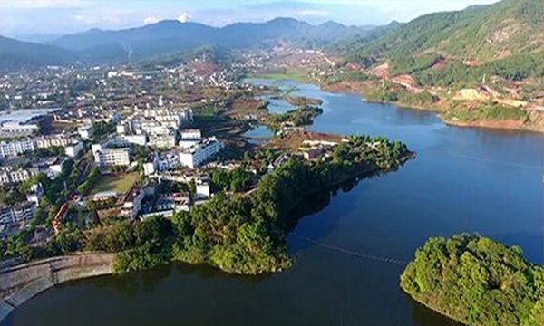 寧洱縣職業(yè)高級中學(xué)校園風(fēng)光.fw