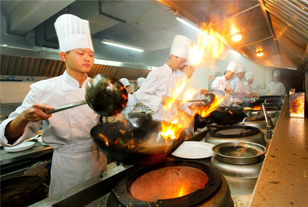 2025年重慶渝中高級(jí)職業(yè)學(xué)校(渝職高)招生簡章