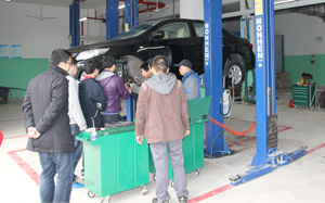 2025年重慶市兩江職業(yè)教育中心招生簡章