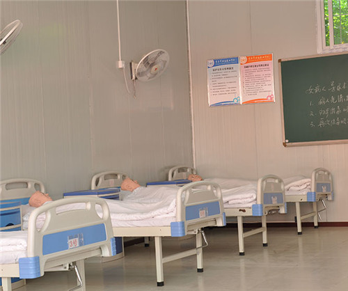 2025年重慶市衛(wèi)生技工學(xué)校招生簡(jiǎn)章