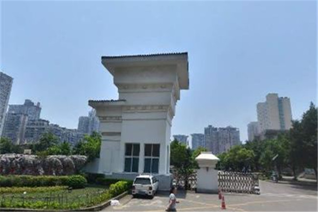 2025年重慶市旅游學(xué)校招生簡(jiǎn)章
