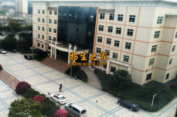 成都成醫(yī)一附院護士學校