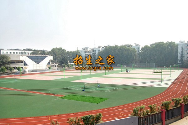 四川交通技師學(xué)院