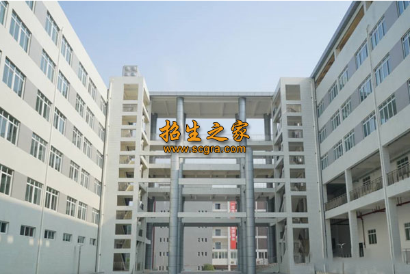 四川自貢市高級技工學校