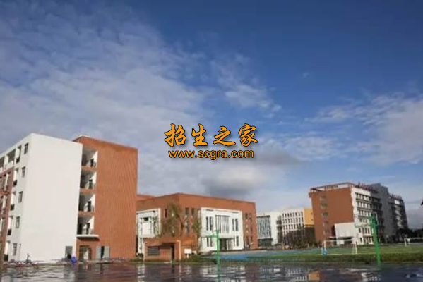 學(xué)校環(huán)境