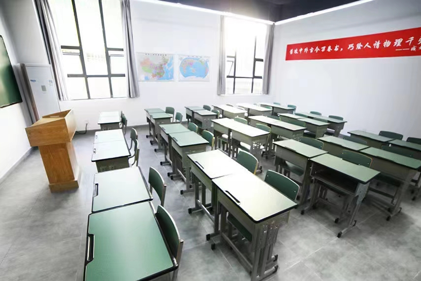 成都首創(chuàng)單招培訓學校教室環(huán)境